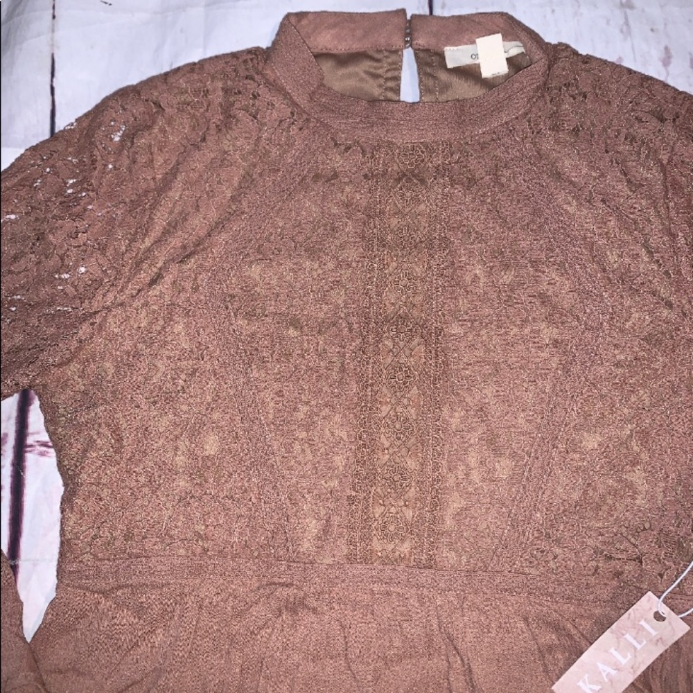 💜 Boho taupe lace dress bell sleeve - Picture 4 of 6
